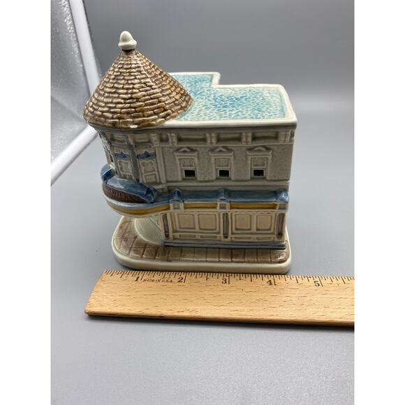 Vtg 1988 Sears Disney Magic Kingdom Collection Ceramic Main Street Clothiers - Picture 6 of 8